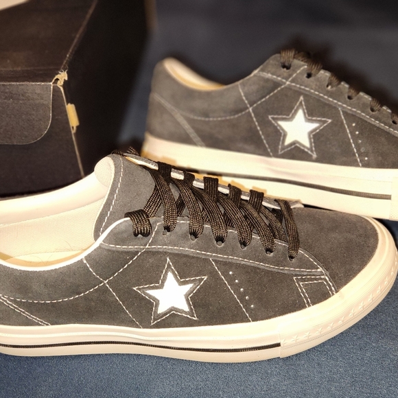 Converse - Picture 4 of 8